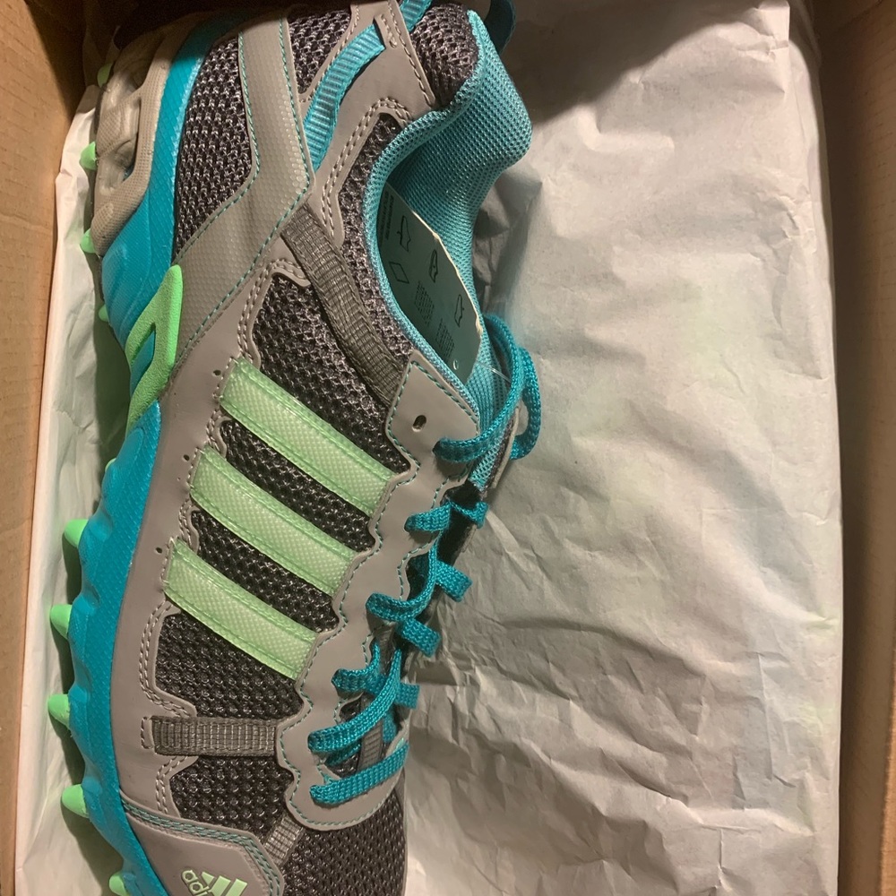 Ladies running shoes